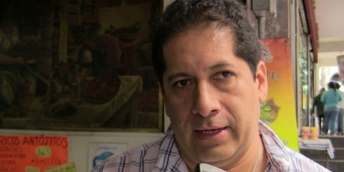 Prevén empresarios pérdidas económicas por cierre de calles y colocación de cerco en Plaza de Armas