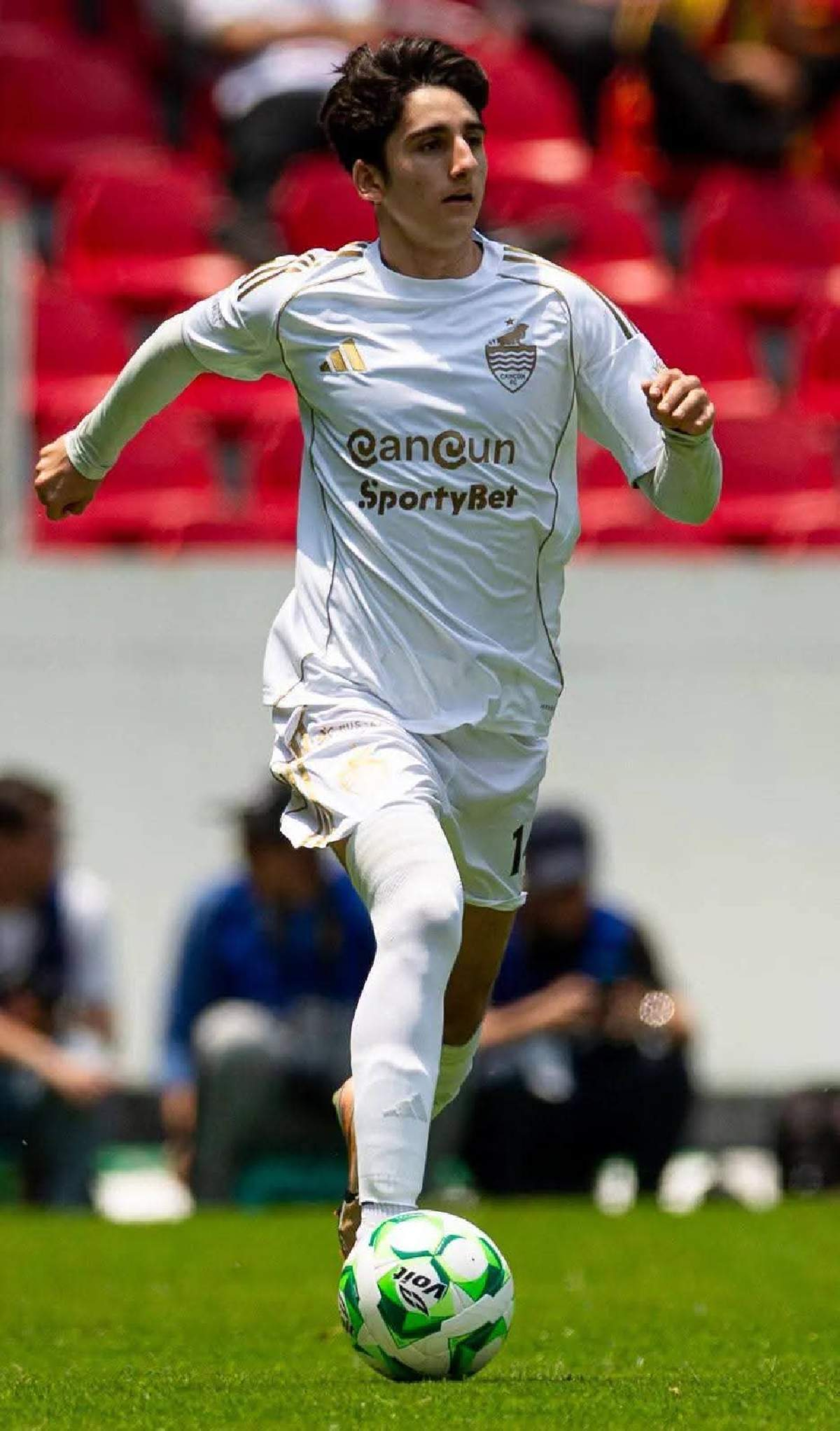 Debuta morelense en Liga de Expansión