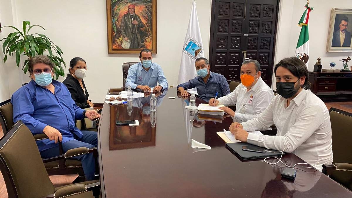 Atiende Gobierno del Estado a padres de jóvenes que perdieron la vida en "Casa Bacacho"