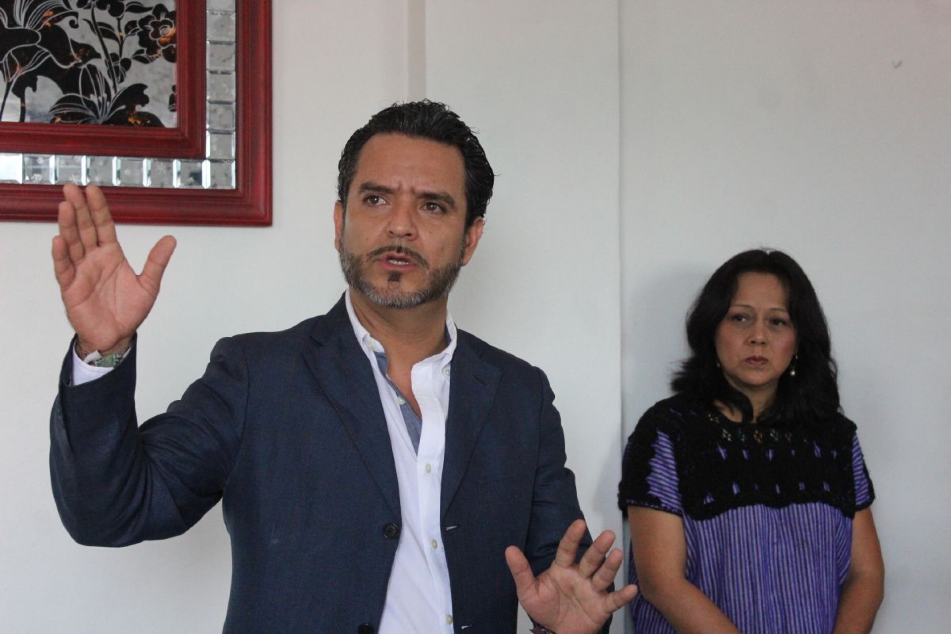 Villalobos Adán anuncia equipo para transición en la comuna