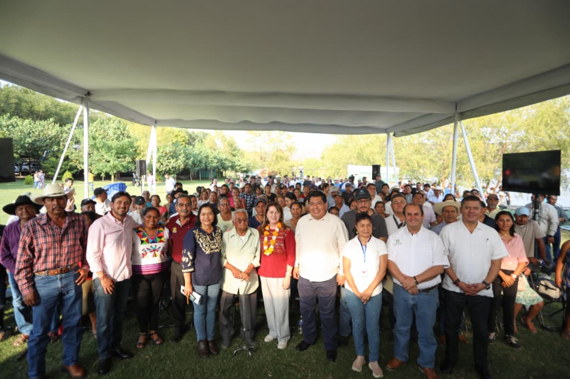 Presenta Margarita González Saravia plan de transformación y desarrollo turístico en Coatetelco