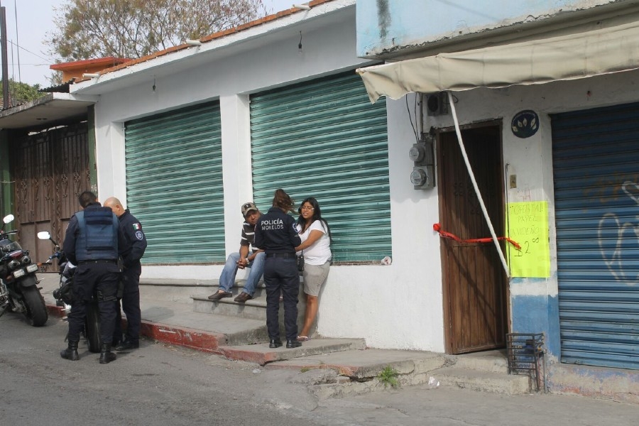 Hallan muerto a un comerciante en su casa