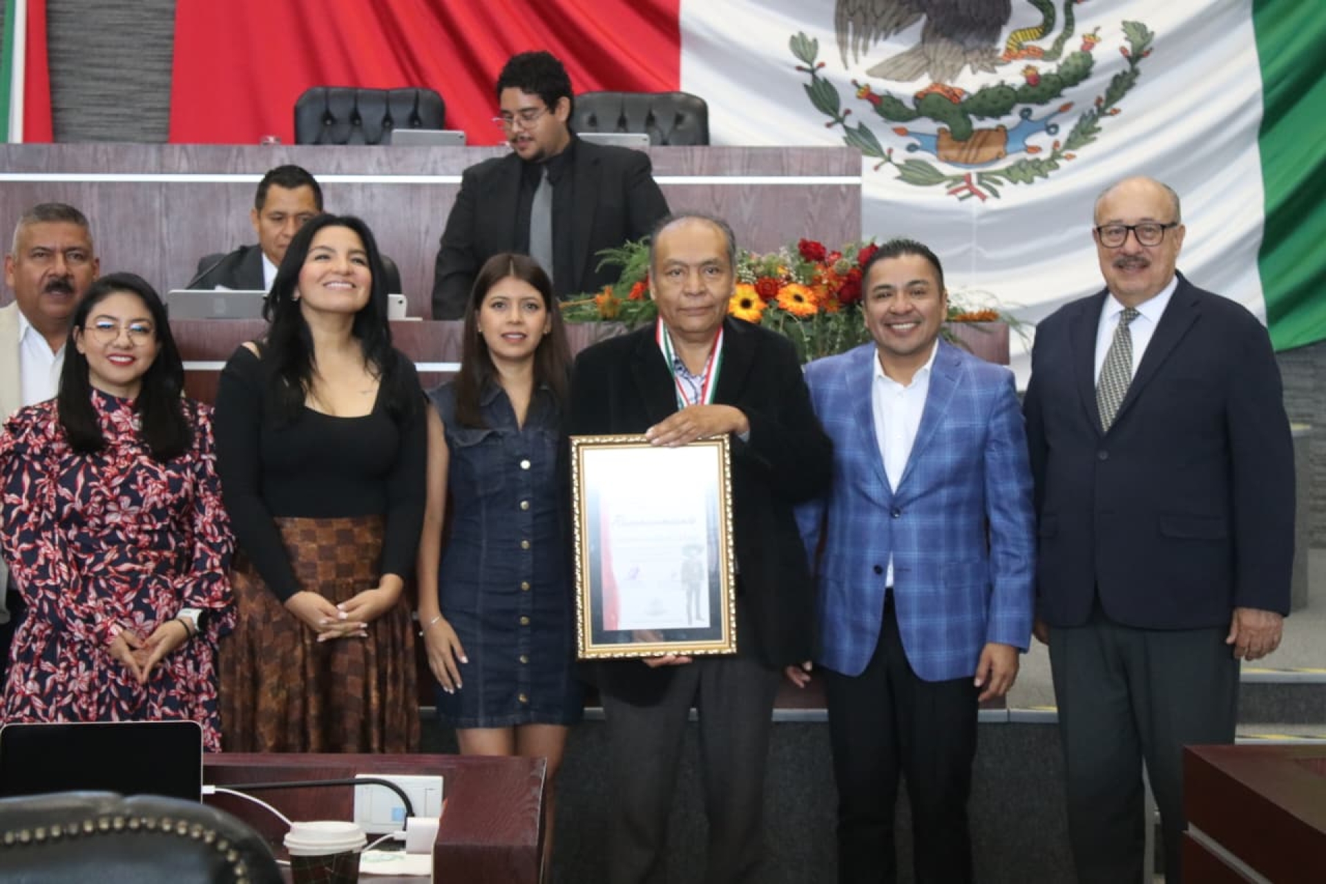 Conmemora Congreso 'Día del Migrante Morelense y su Familia' y entrega presea 'General Emiliano Zapata Salazar' al Mérito Migrante 2025