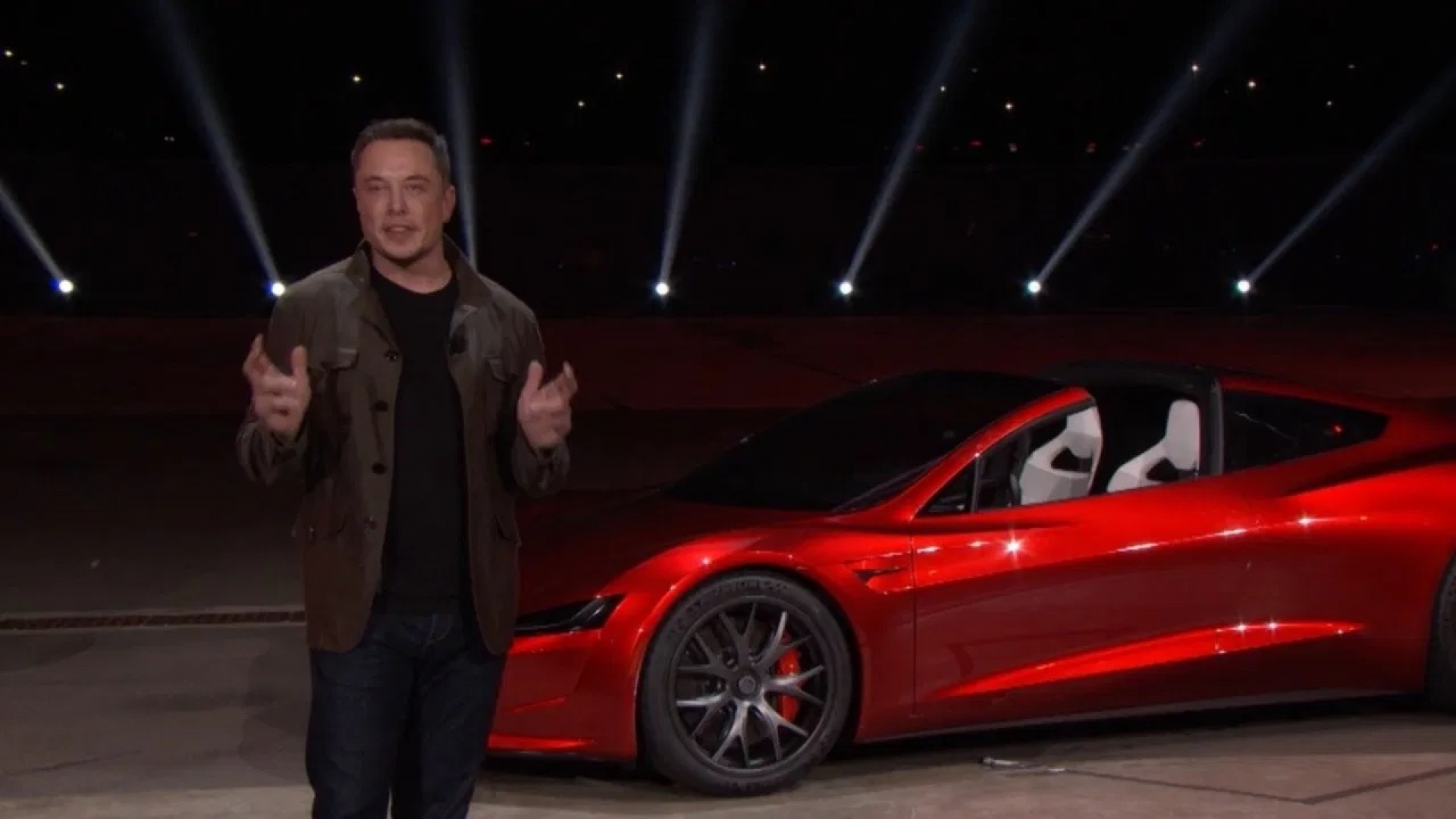 Elon Musk quiere hacer que su Tesla Roadster flote en el aire