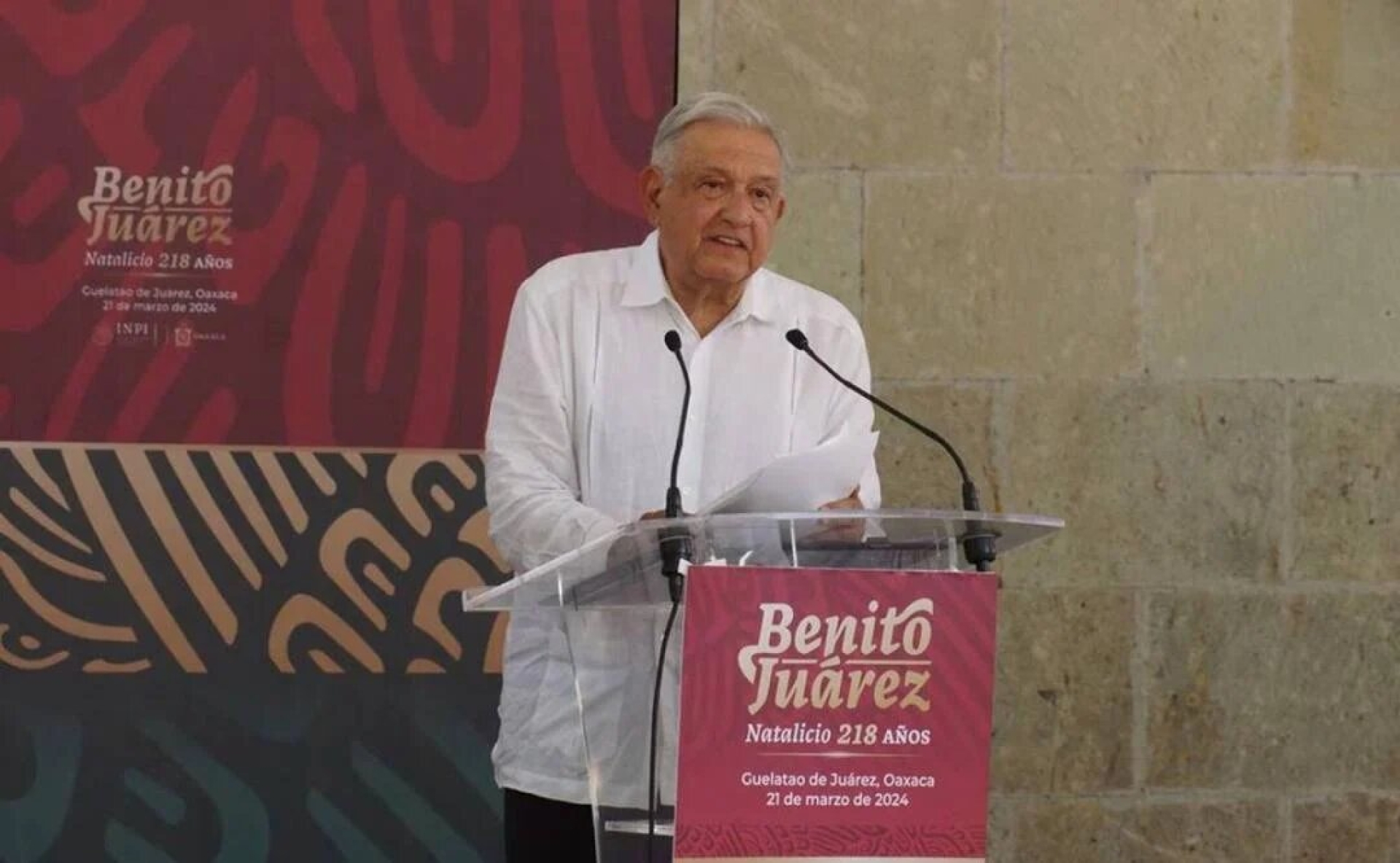 AMLO revela que pide consejos a Benito Juárez: 'Nunca me ha fallado'