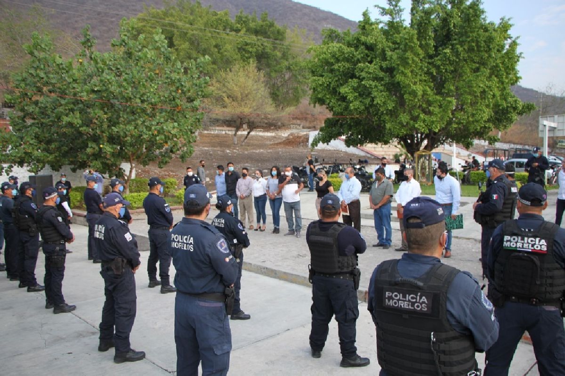 Concede Ayuntamiento de Tlaltizapán seguro médico y de vida a policías