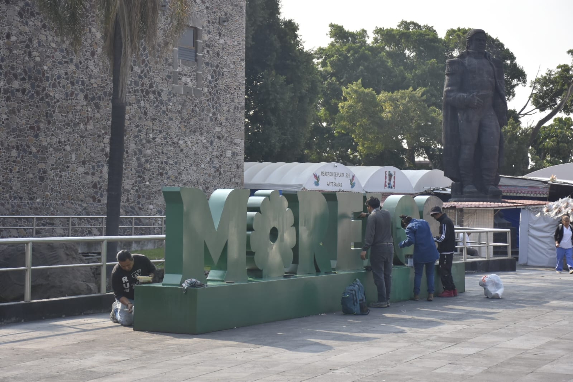 Llevan a cabo labores de limpieza y restauración en centro de Cuernavaca, tras marcha 8M