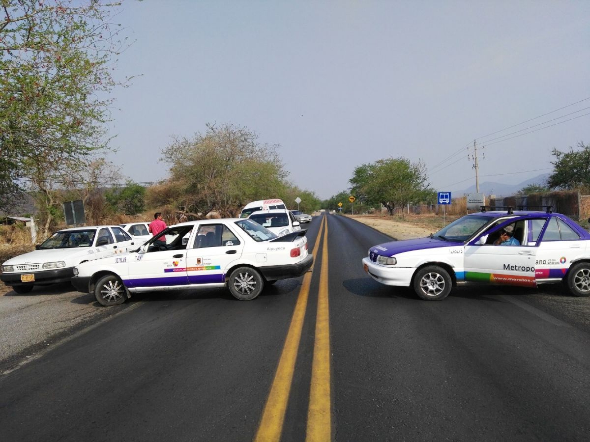 Transportistas del poniente buscarán que nuevo gobierno detenga invasión de taxis metropolitanos