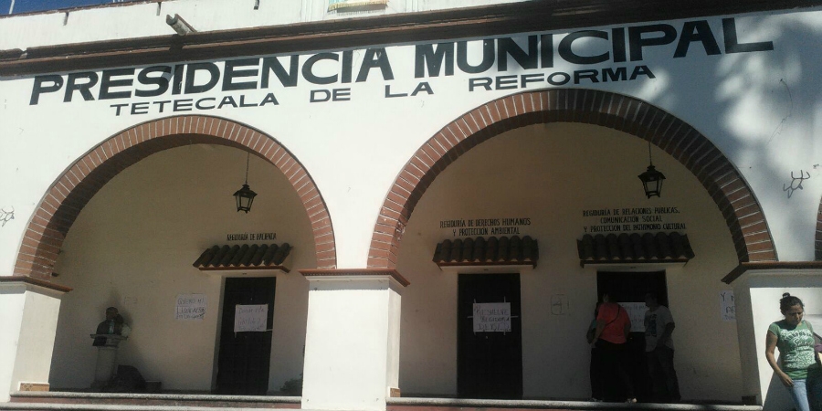 Continúan tomadas las instalaciones de la presidencia municipal en Tetecala