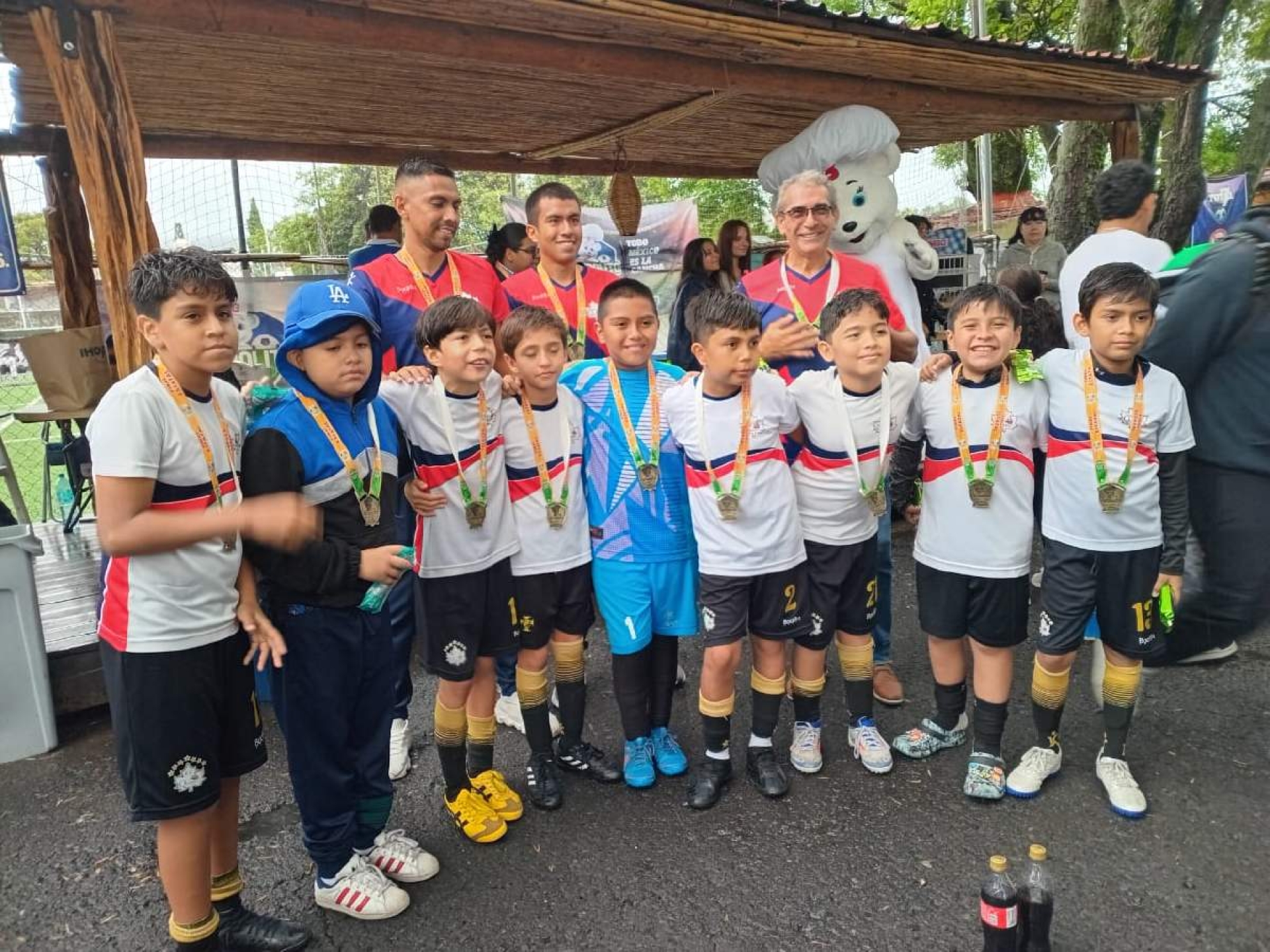 Primaria de Zacatepec gana fase estatal del torneo 'Futbolito Bimbo'