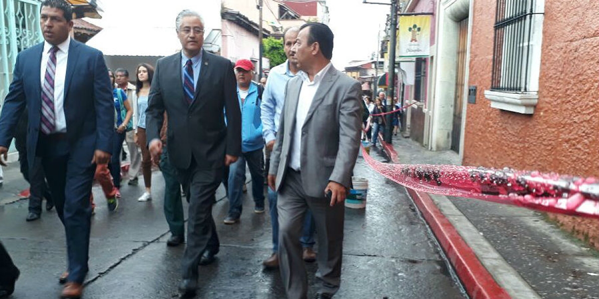 Comparece rector de la UAEM en Juzgados de Control; fijan nueva fecha para audiencia