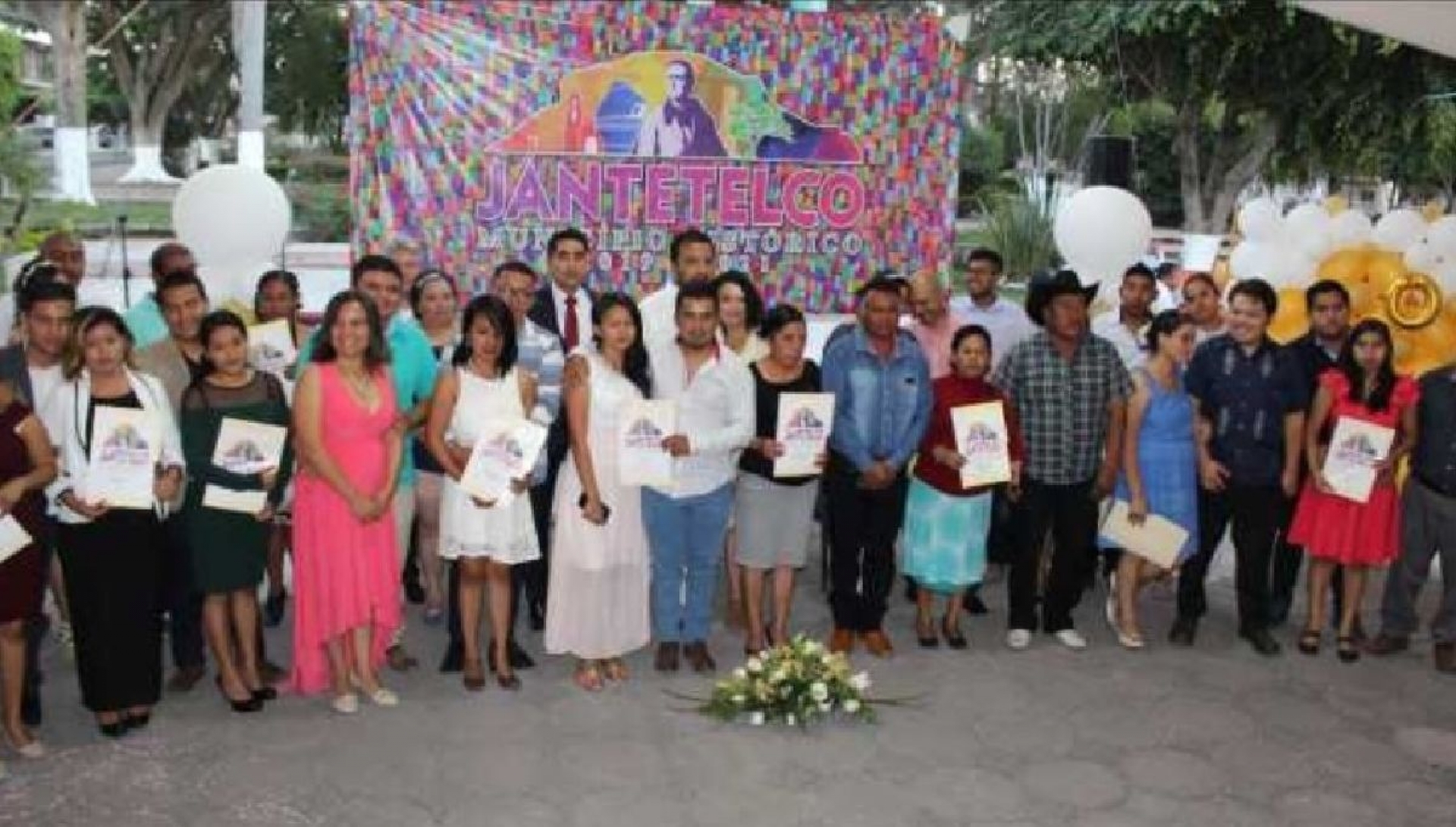 24 parejas unieron sus vidas en Jantetelco