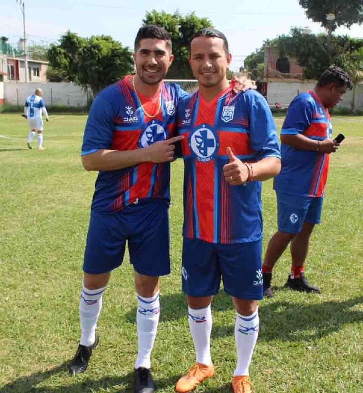 La "Escuelita de Xochitepec" se pintó de celeste
