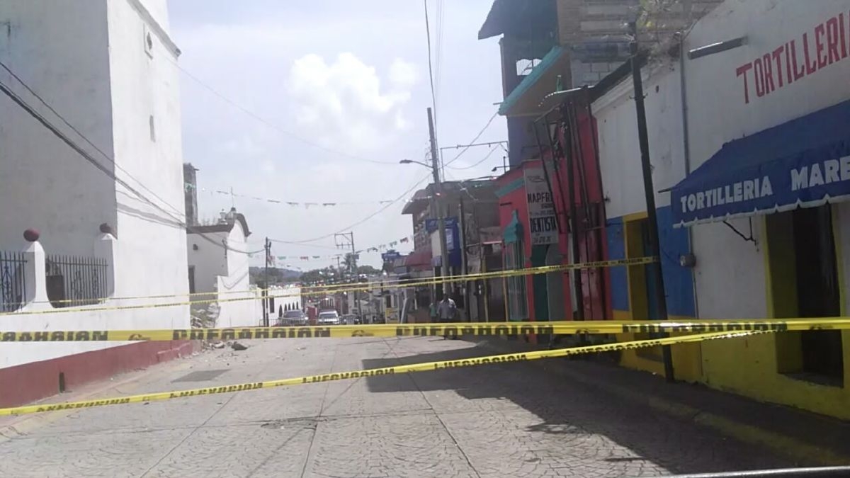 Exigen comerciantes que INAH repare pronto daños en parroquia de San Francisco de Asís