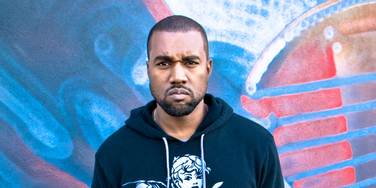 Kanye West sigue hospitalizado en Los Ángeles