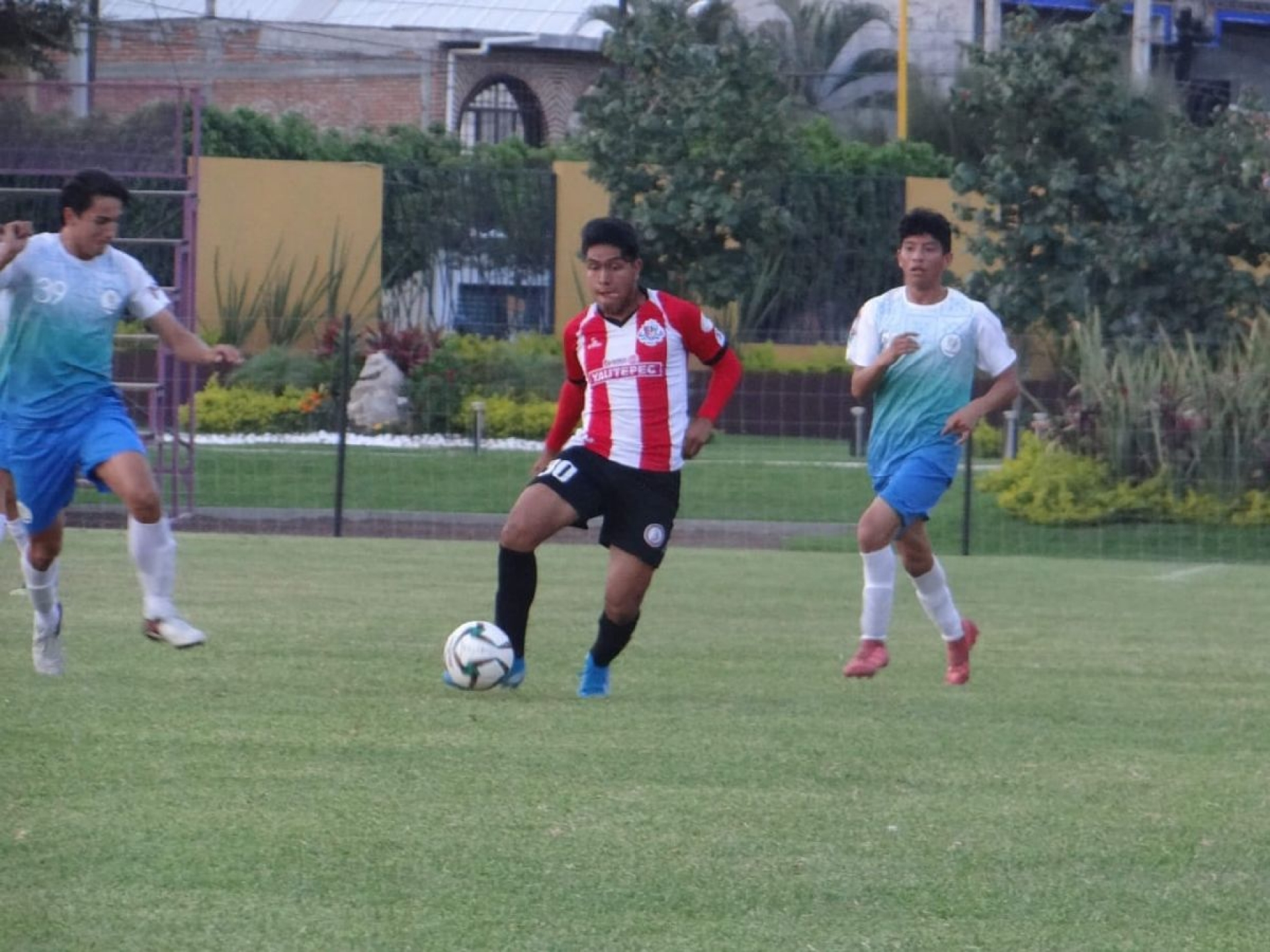 Suspenden actividad en la Tercera División profesional
