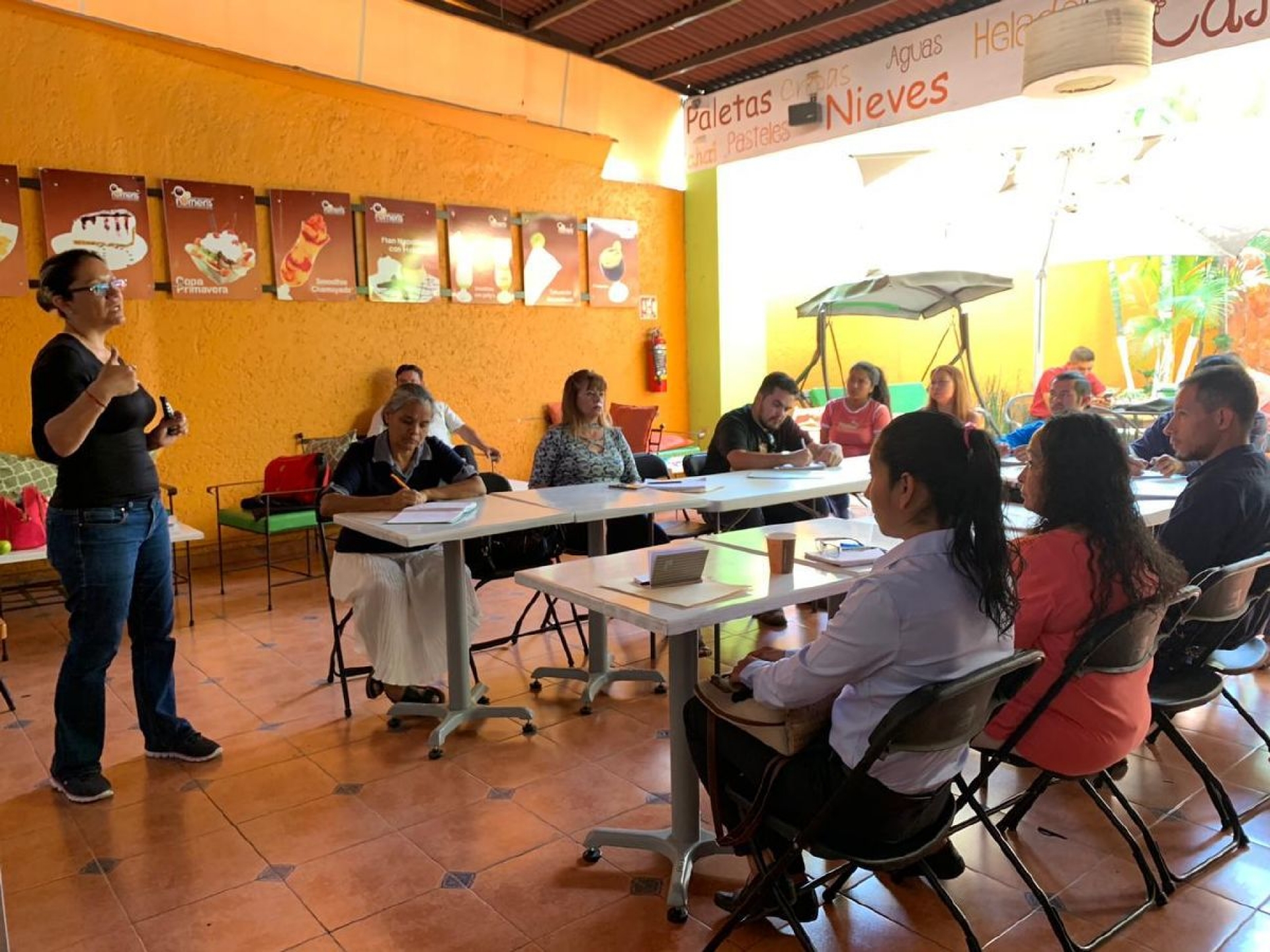 Continúa capacitación a prestadores de servicios turísticos en Morelos