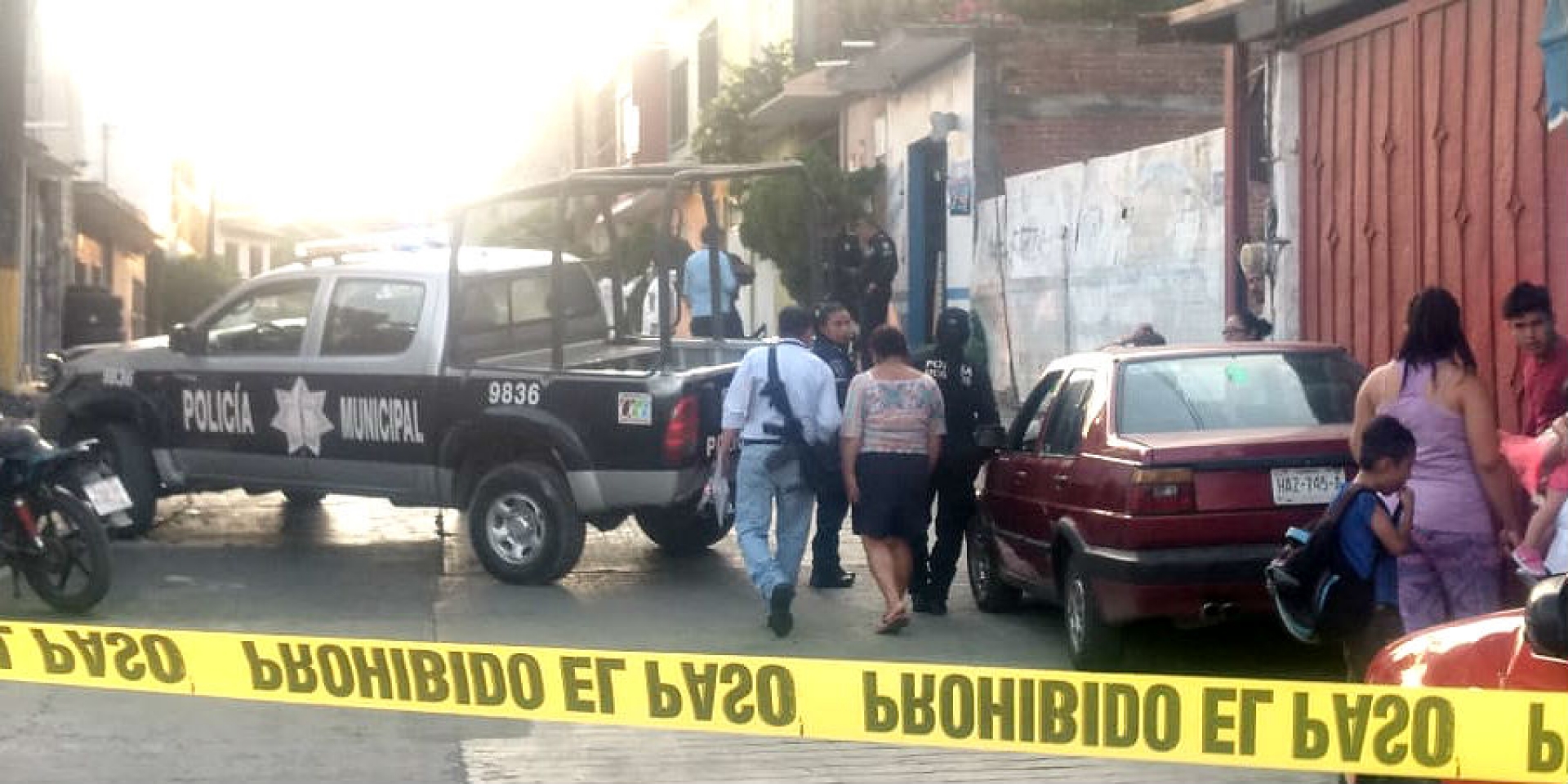 Disparan contra dos mujeres y el empleado de una vulcanizadora en Tejalpa