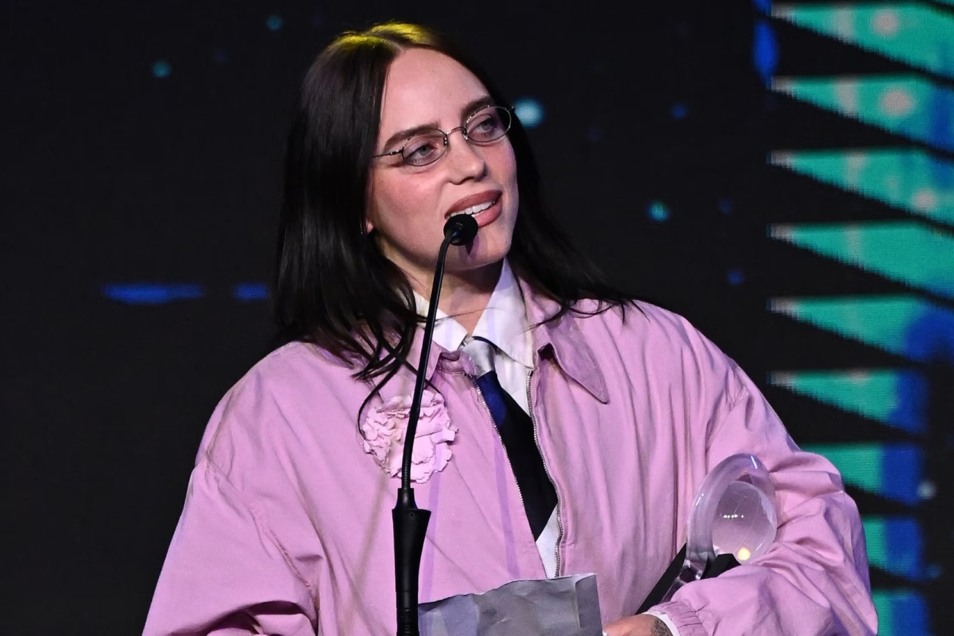 Billie Eilish arremete contra la administración Trump y lanza duras acusaciones contra el ICE