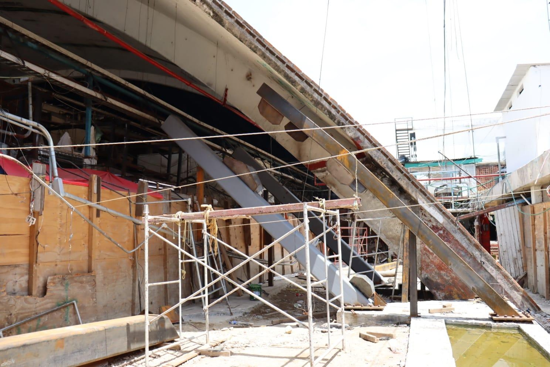 Temen comerciantes del mercado ALM perder sus locales