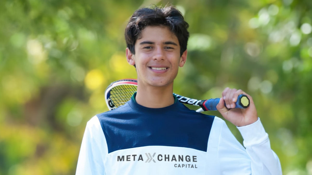 Joven promesa del tenis  mexicano