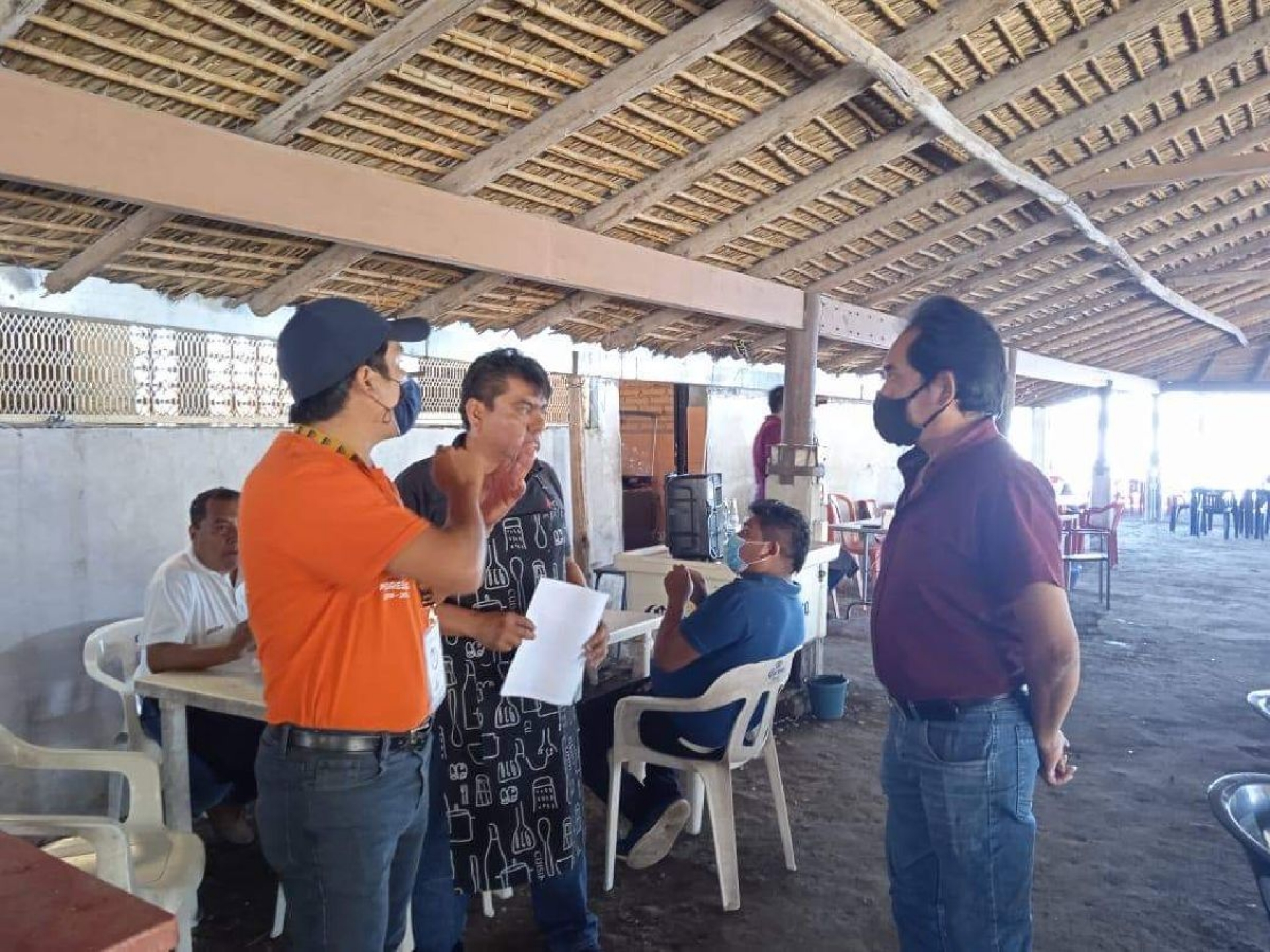 Verifican cumplimiento de medidas sanitarias en palapas de Coatetelco