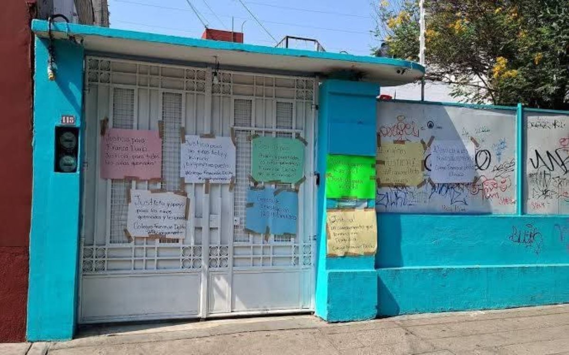 Campamento escolar en Oaxaca deja 8 estudiantes quemados en colegio