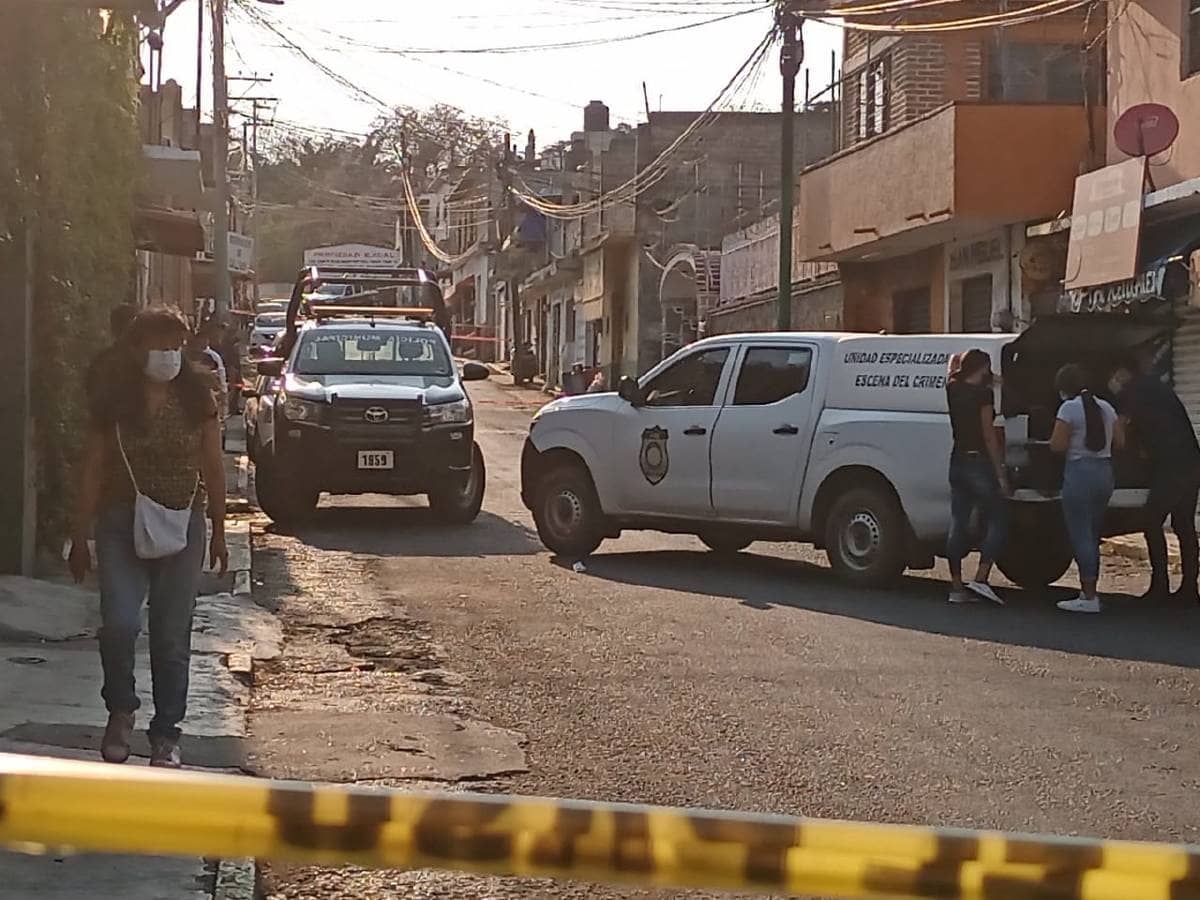 Balean a un hombre en una taquería de Acapantzingo