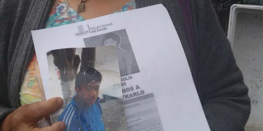 Denuncia mujer la desaparición de su nieto de 20 años, en la colonia El Polvorín