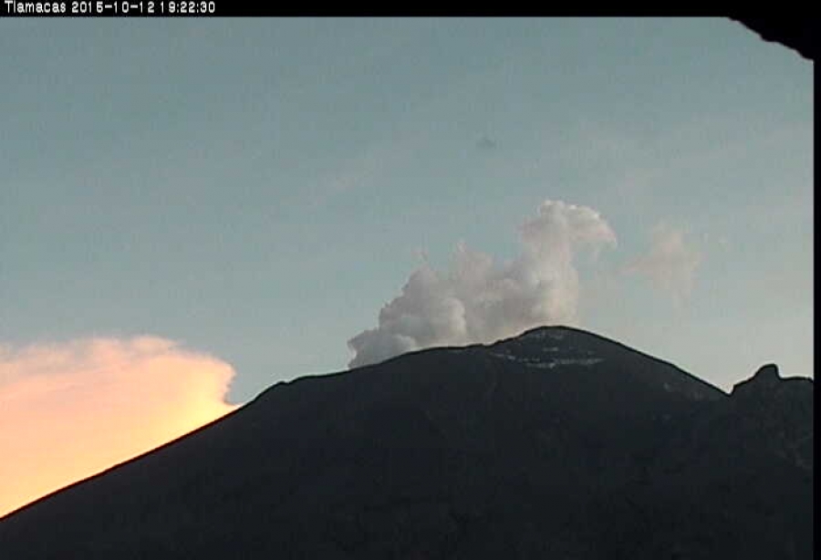 Registra el Popocatépetl 20 explosiones