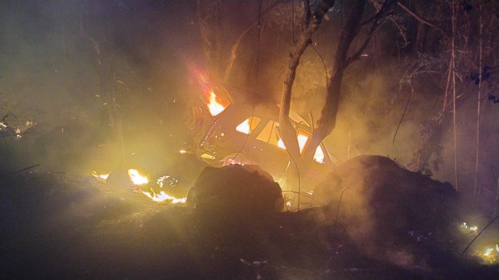 Atendió PC Jiutepec vehículo incendiado en carretera Cuernavaca–Cuautla
