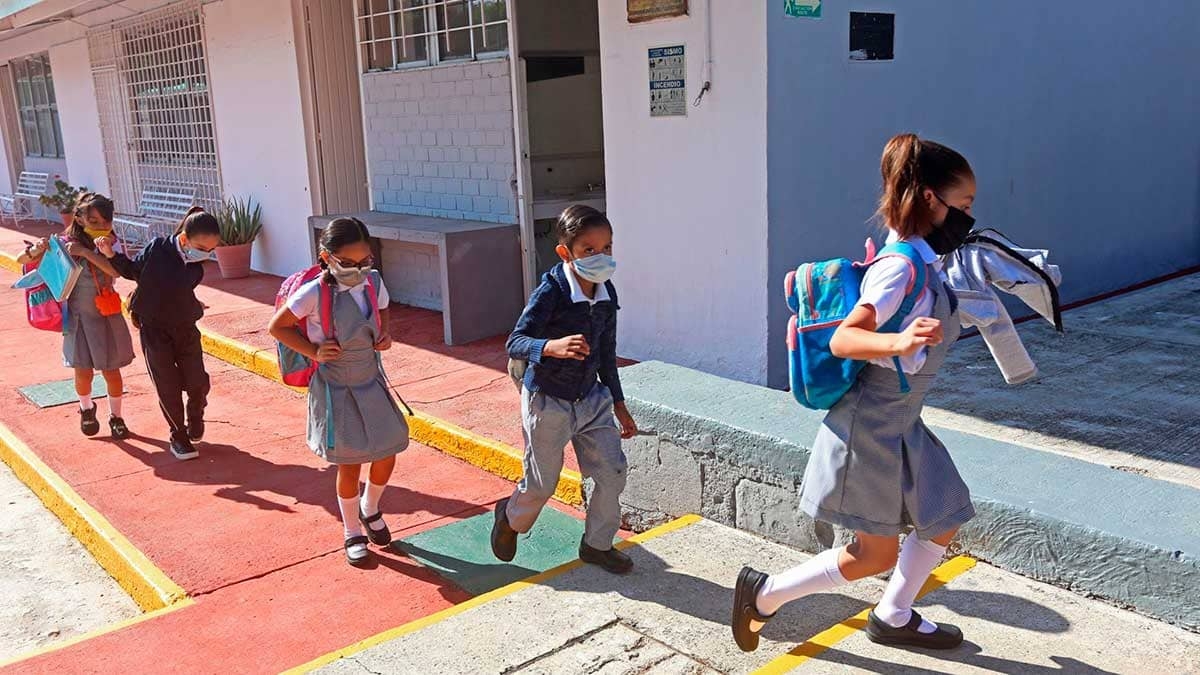 Habrá regreso a clases en Jalisco, incluso en Semáforo Rojo: Enrique Alfaro