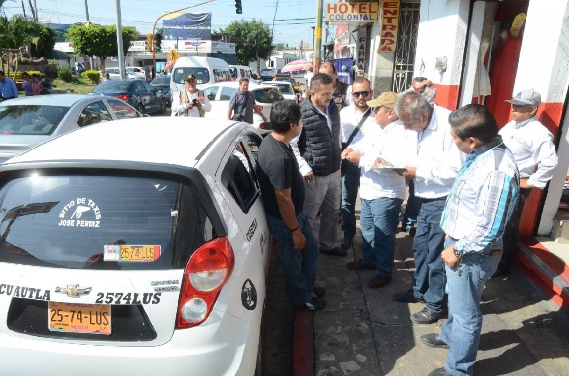 Realizan operativo en paraderos y sitios del transporte público en Cuautla