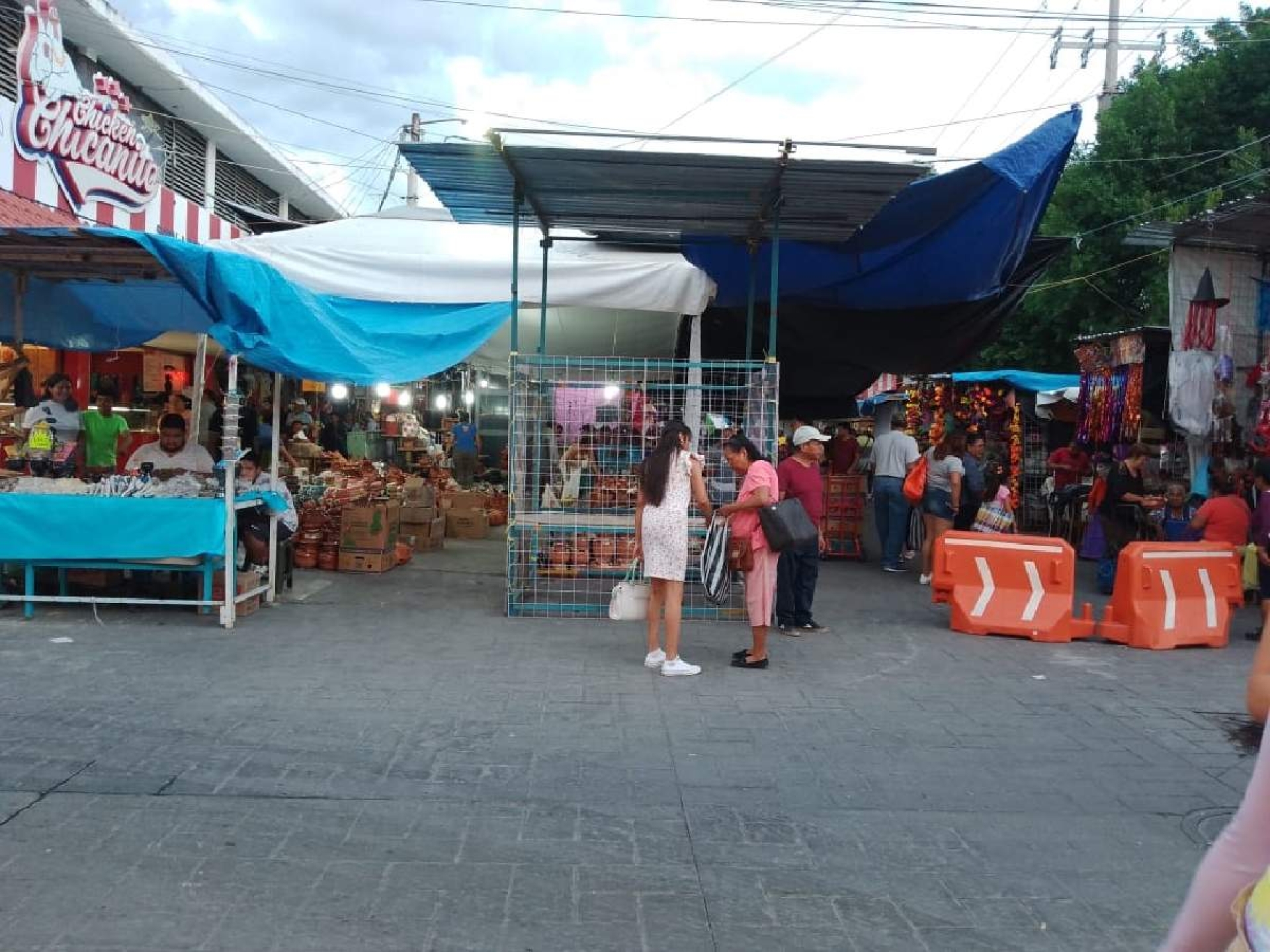 Se instalan puestos de tradiciones en Jojutla