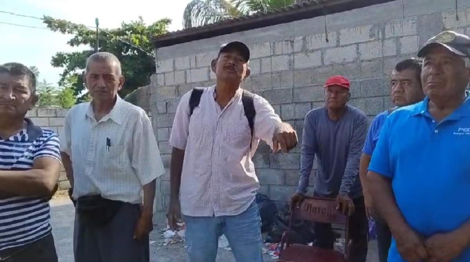 Denuncian despido masivo en Ayuntamiento de Xoxocotla