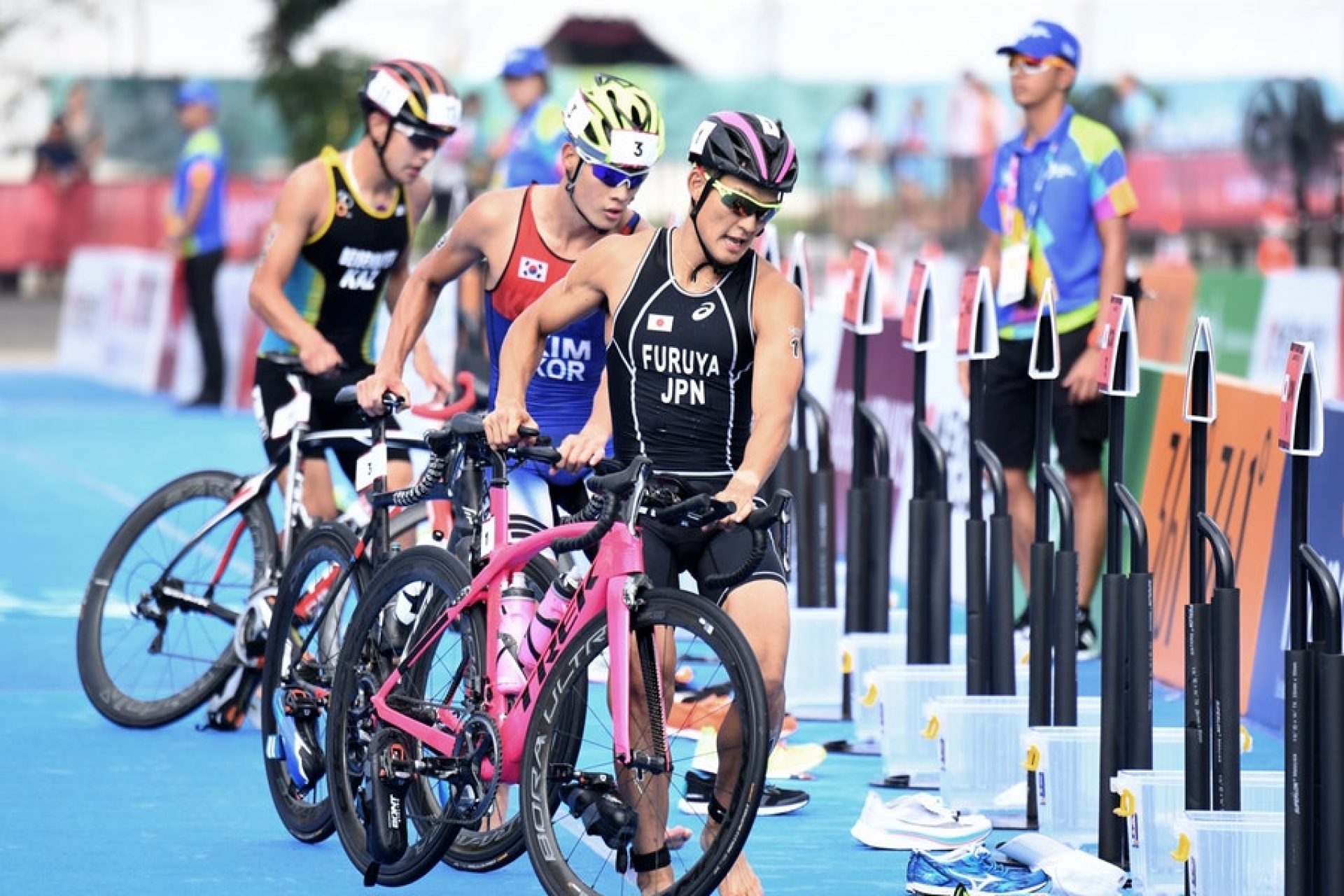 Triatletas morelenses darán batalla en Australia