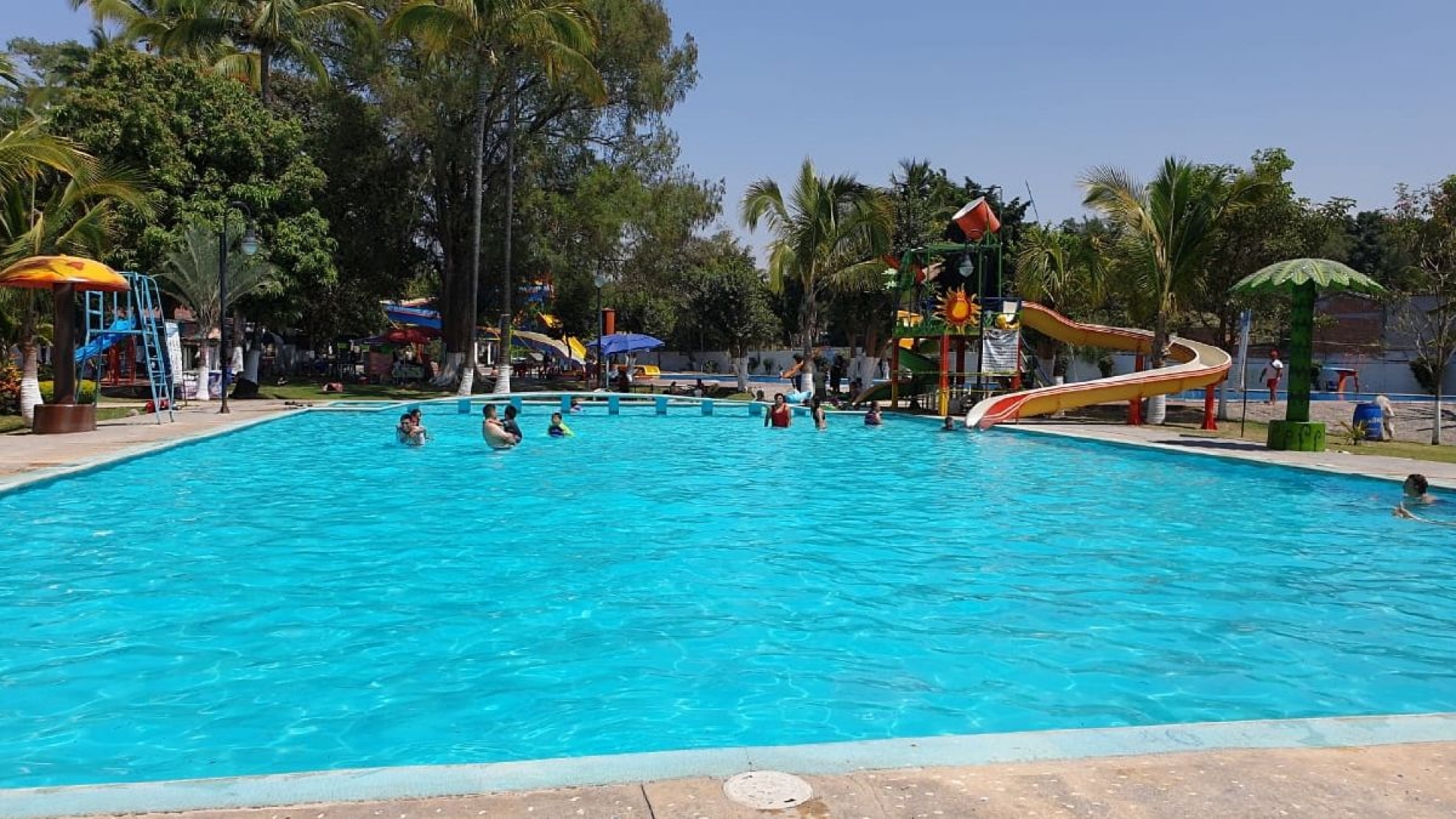 Analizan cierre de balnearios en la región oriente