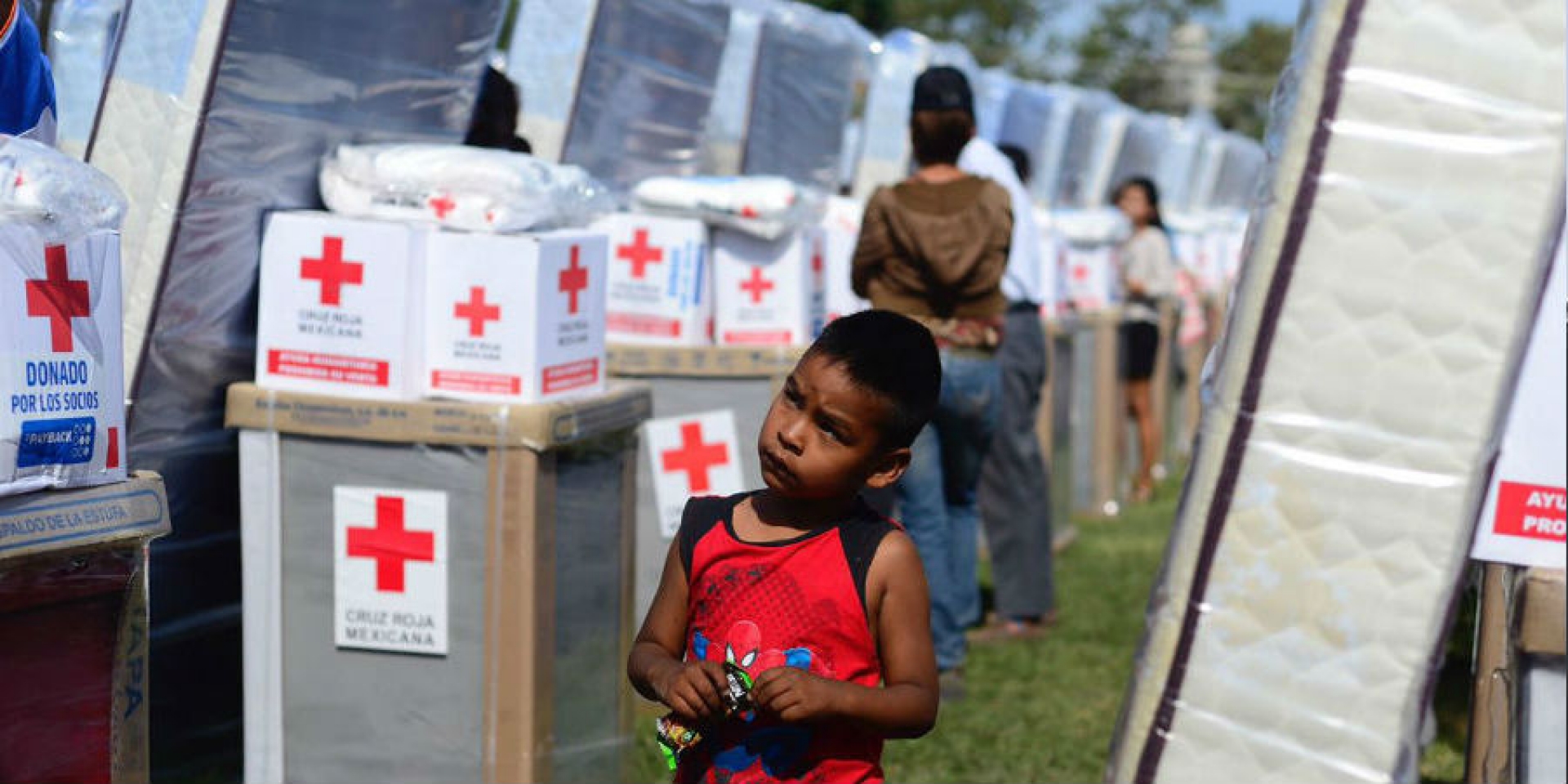 Entrega Cruz Roja Mexicana paquetes de ayuda a damnificados de Jojutla