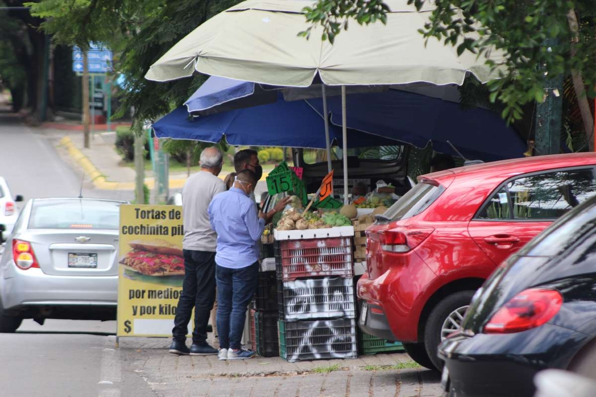 Comercio ambulante invade la colonia Vista Hermosa