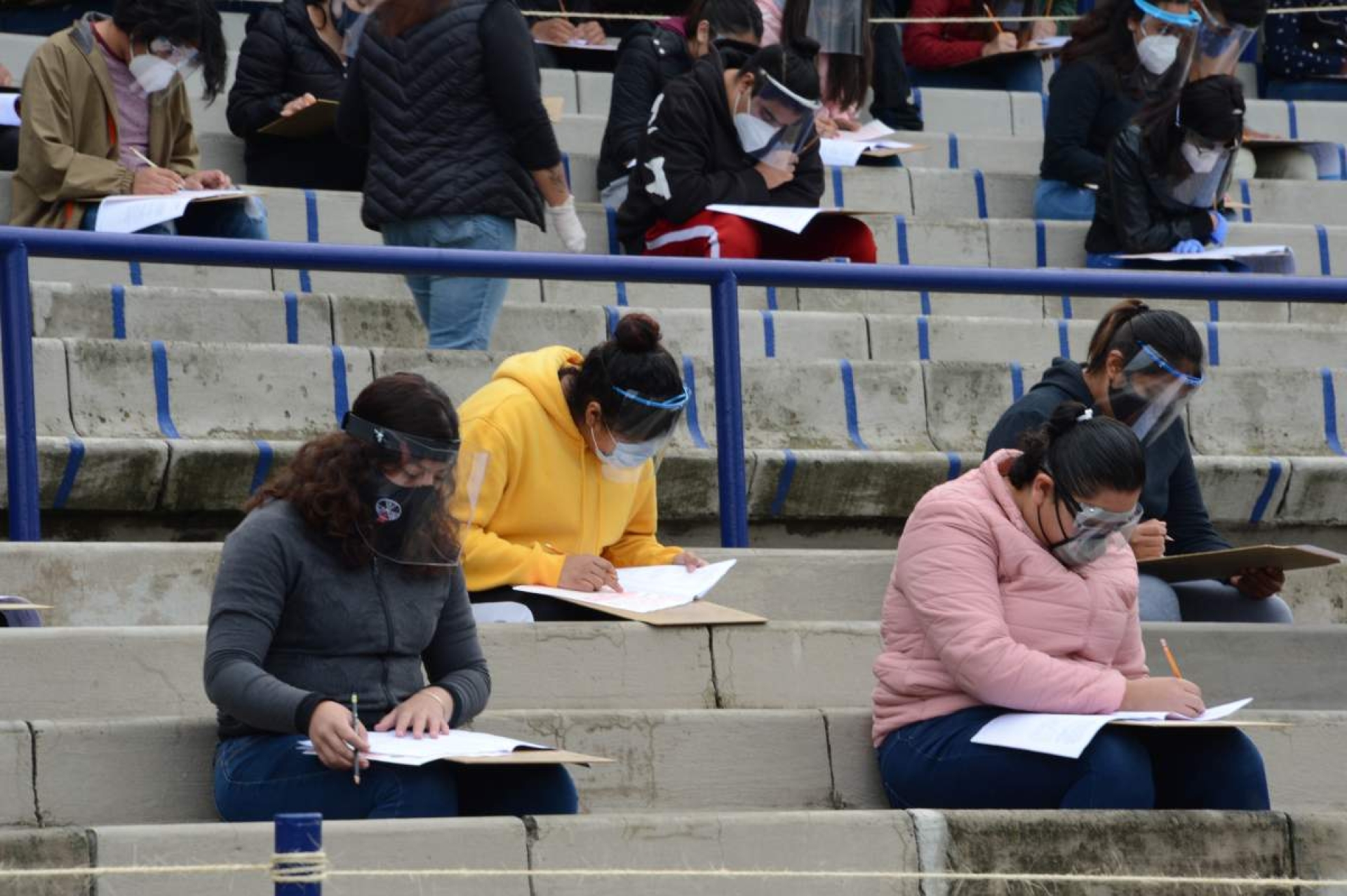 Más universidades y mejor educación básica y secundaria
