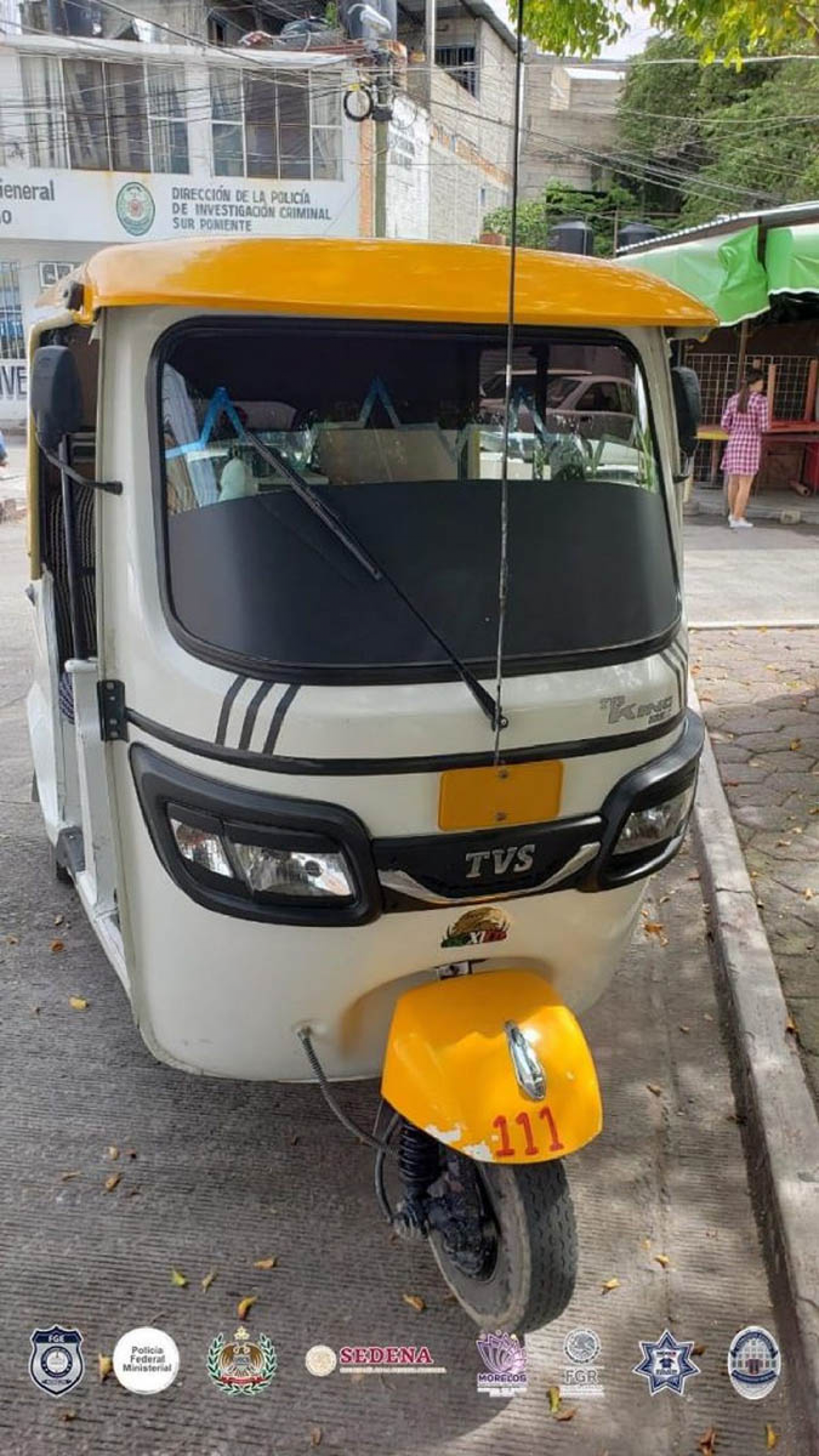 Atrapan a mototaxista con droga en Tlaltizapán
