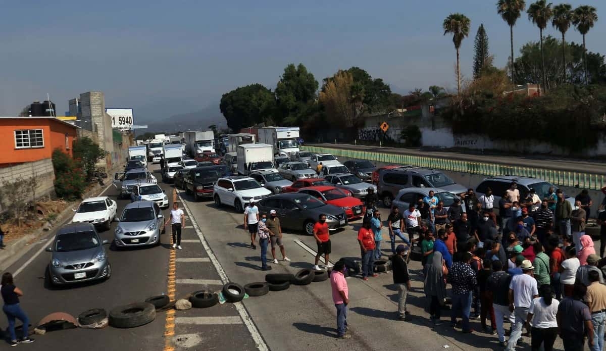Con los bloqueos se vienen las prisas