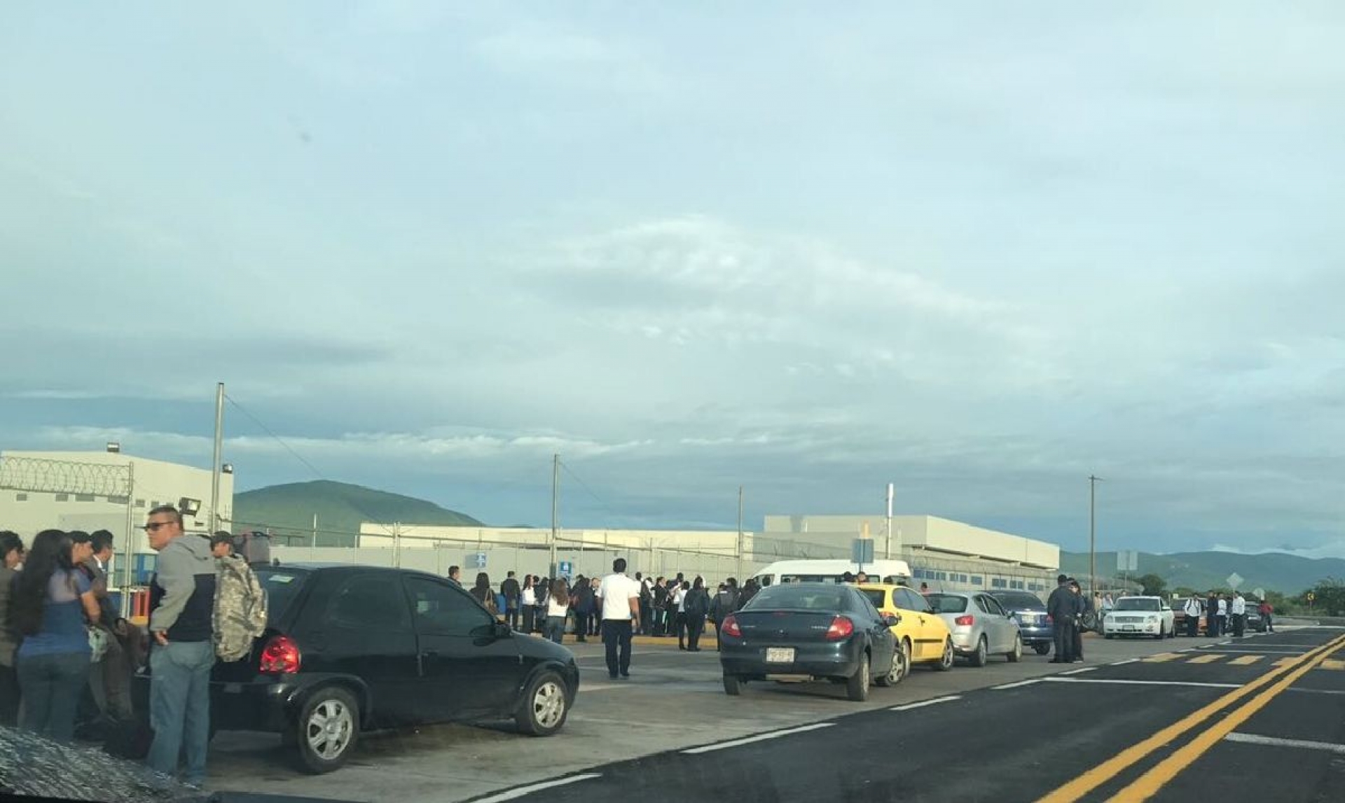 Liquidan a los 600 trabajadores despedidos del Cefereso femenil de Michapa
