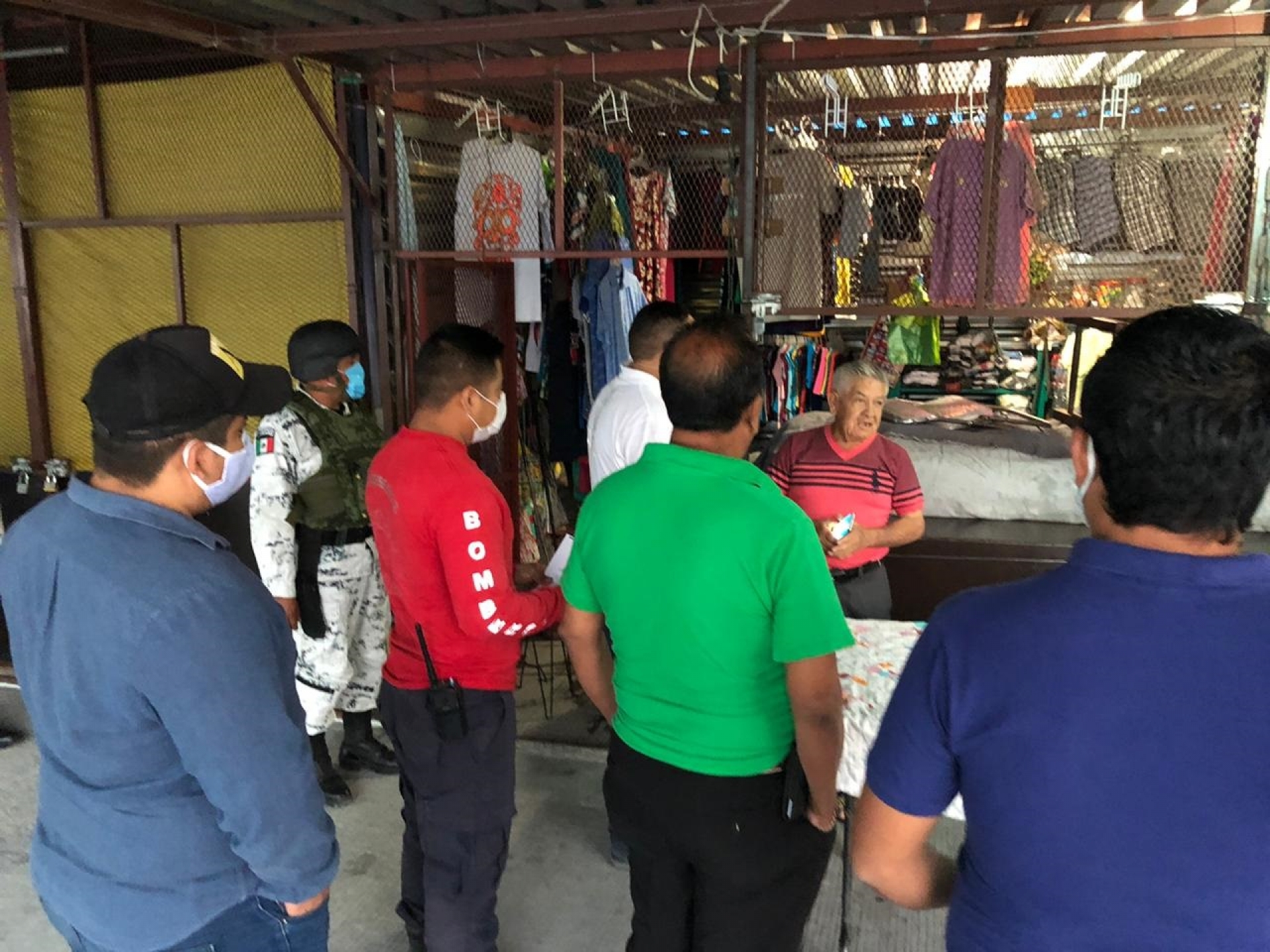 También en Zacatepec notifican a negocios “no esenciales” que deben cerrar
