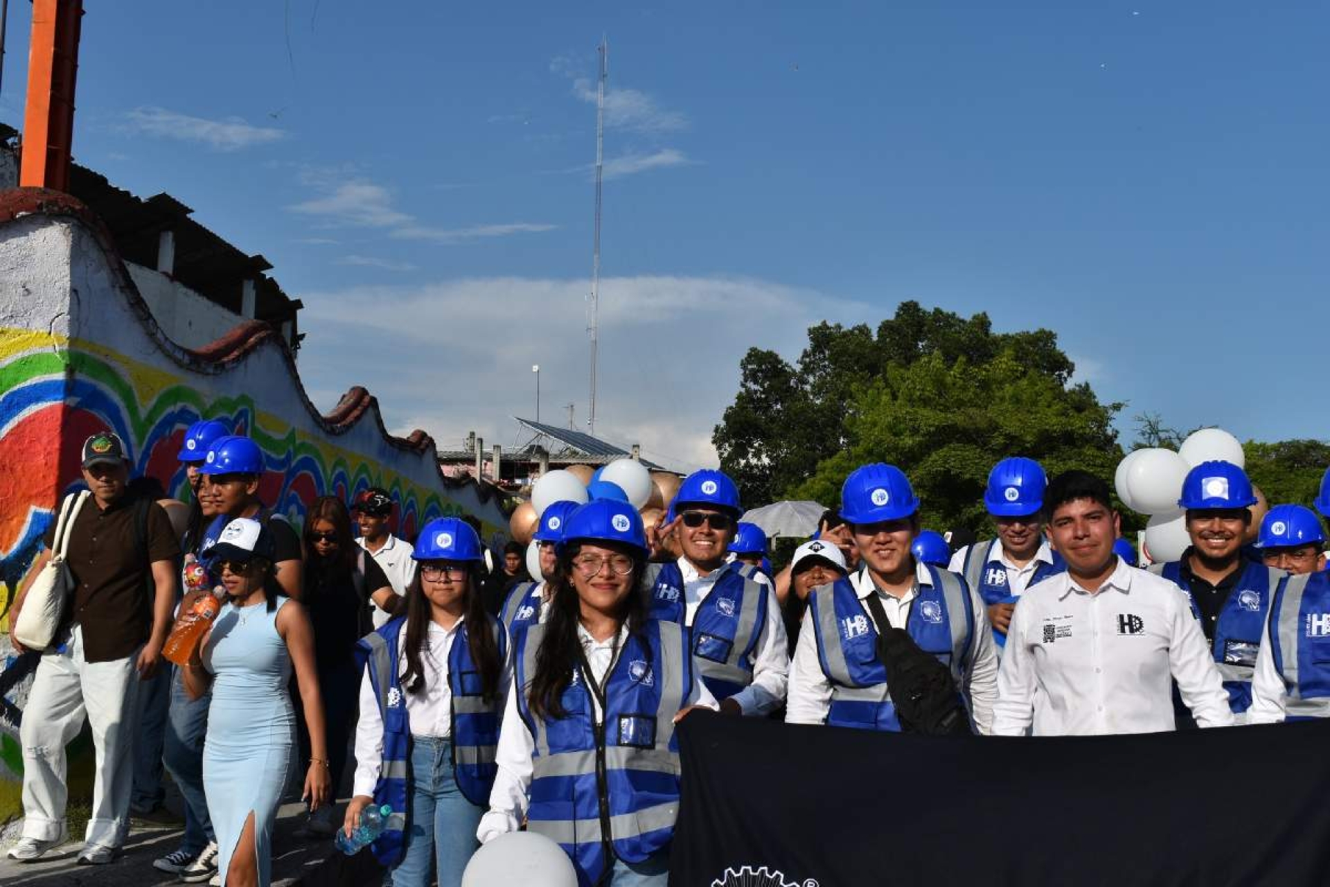 Con desfile, celebran 50 años de Ingeniería Civil del ITZ