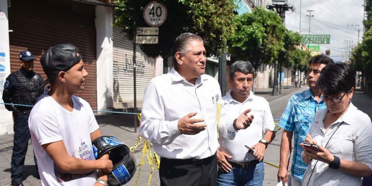 Protestan comerciantes en la avenida Morelos: piden que se reabra
