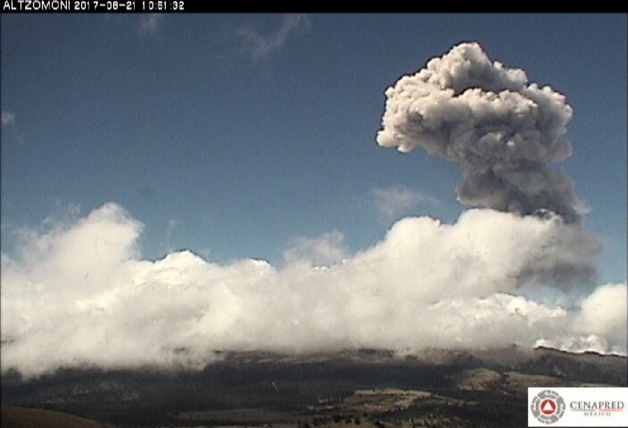 Baña de ceniza Popocatépetl a varios municipios de Morelos