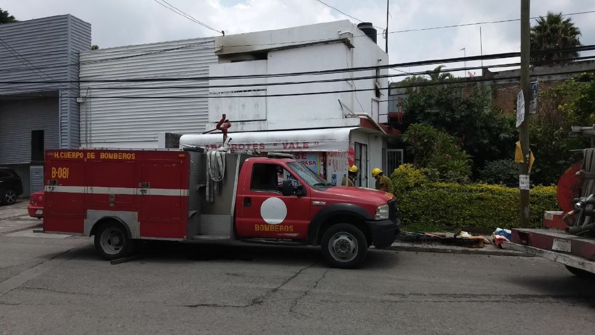 Se incendia habitación en una casa de Lomas de Cortés