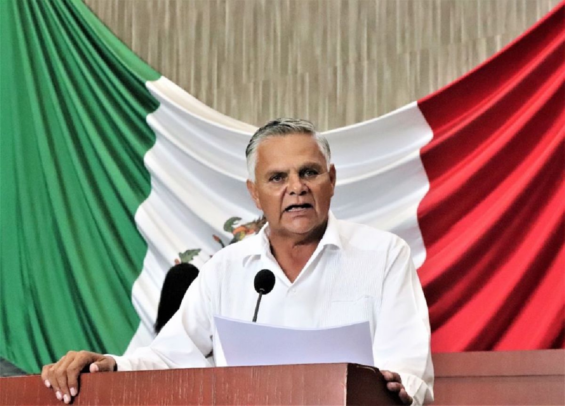 Propone Javier García convertir en secretaría la actual coordinación de comunicación del Congreso