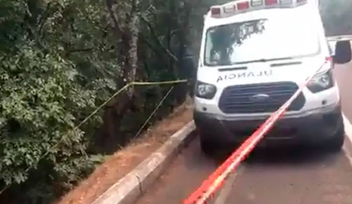 Tiran cadáver en la carretera Cuernavaca-Cuautla